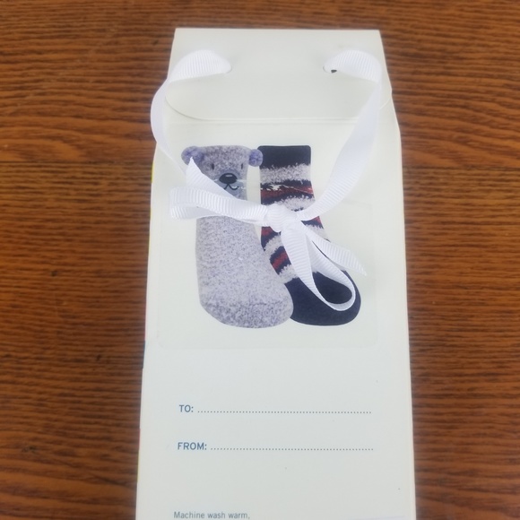 Tucker Tate Crew Socks Bear Cozy Butter 2 Pair M/L - Picture 6 of 6